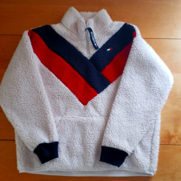 Tommy Hilfiger Tops - Tommy Hilfiger fleece pullover